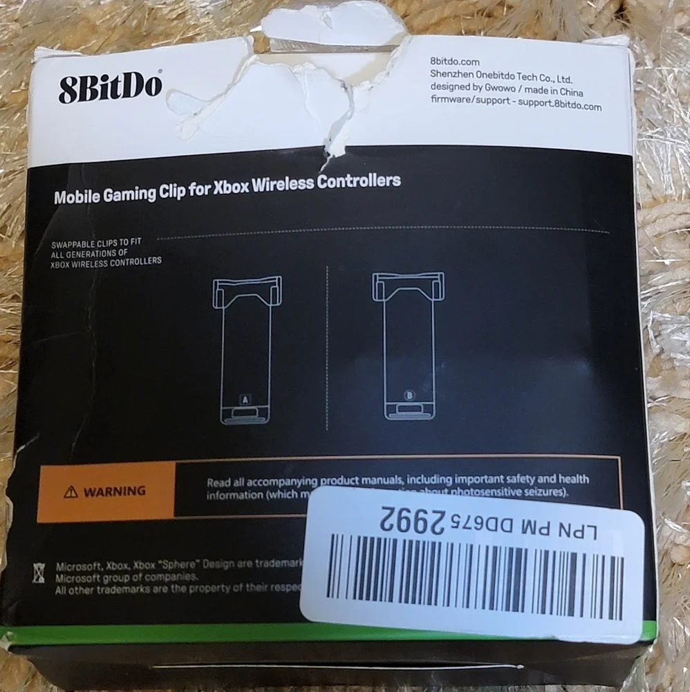 XBitDo Mobile Gaming Clip For Xbox Wireless Controllers